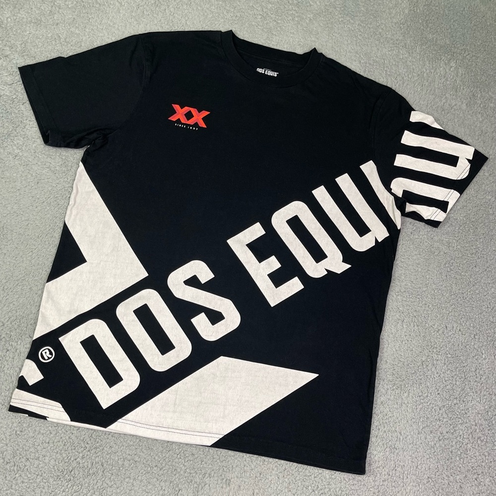 Graphic tee